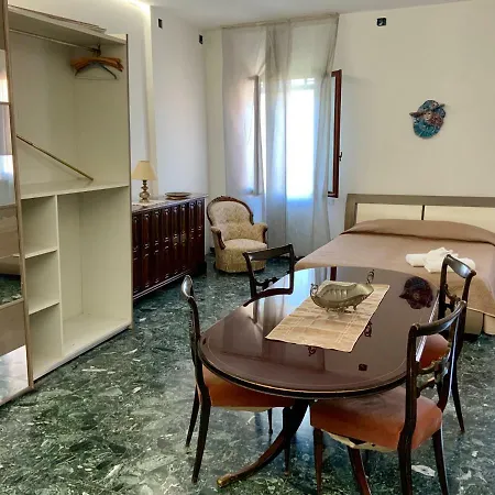Martina's Guest house 3*