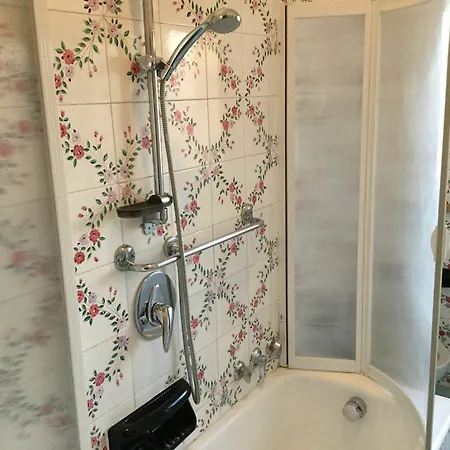 Martina's Guest house 3*