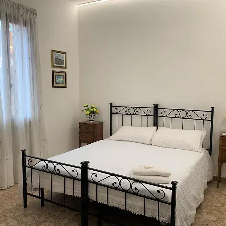 Martina's Guest house 3*